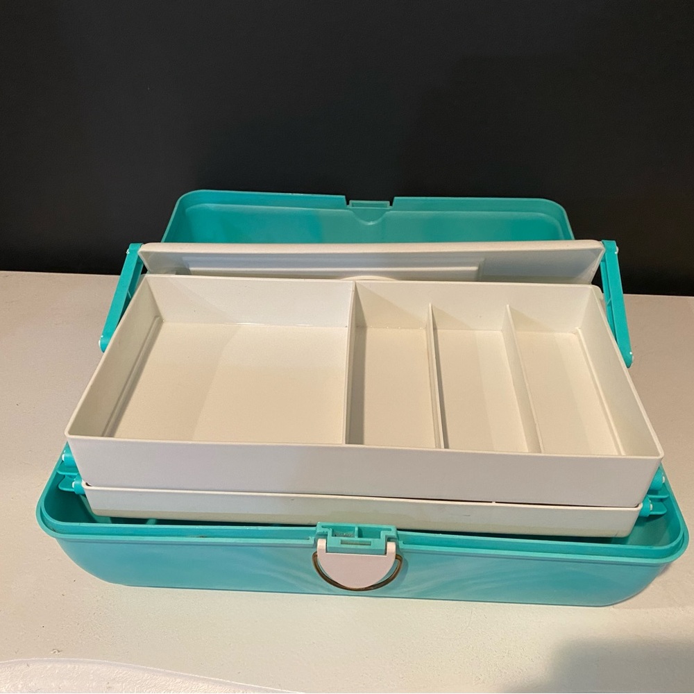 Caboodles Turquoise Cosmetic Case - Picture 7 of 7